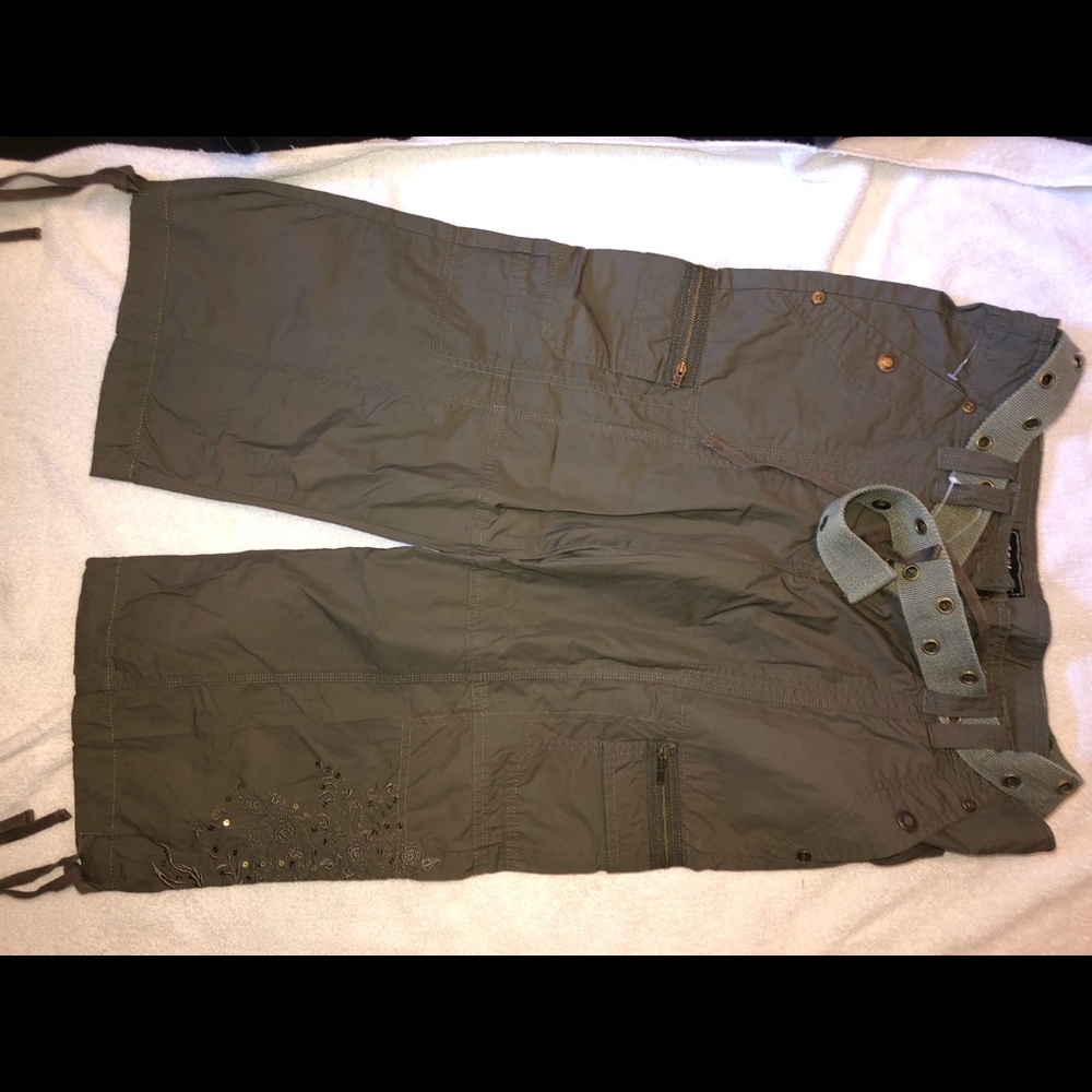 Gasoline Sz 12 New Capris. Khaki